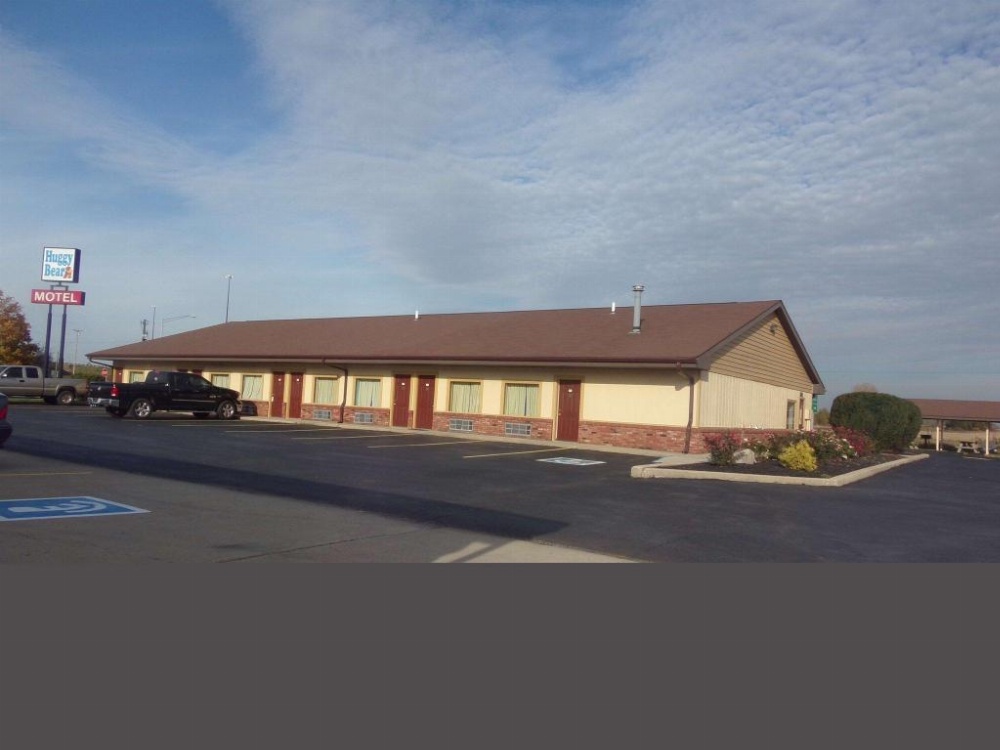 Huggy Bear Motel - Warren Main image
